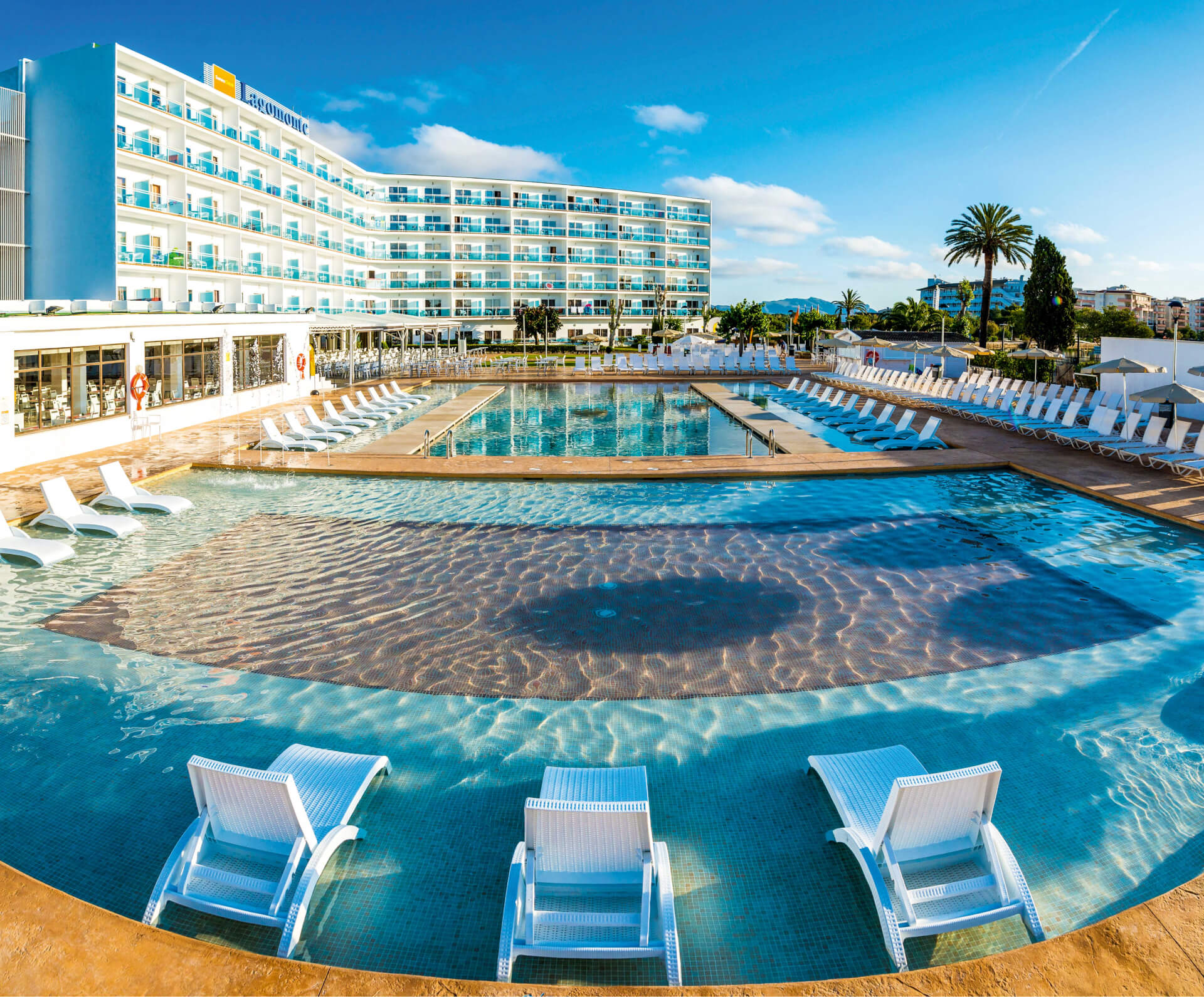TUI SUNEO Lagomonte Hotel, Majorca Holiday Hypermarket