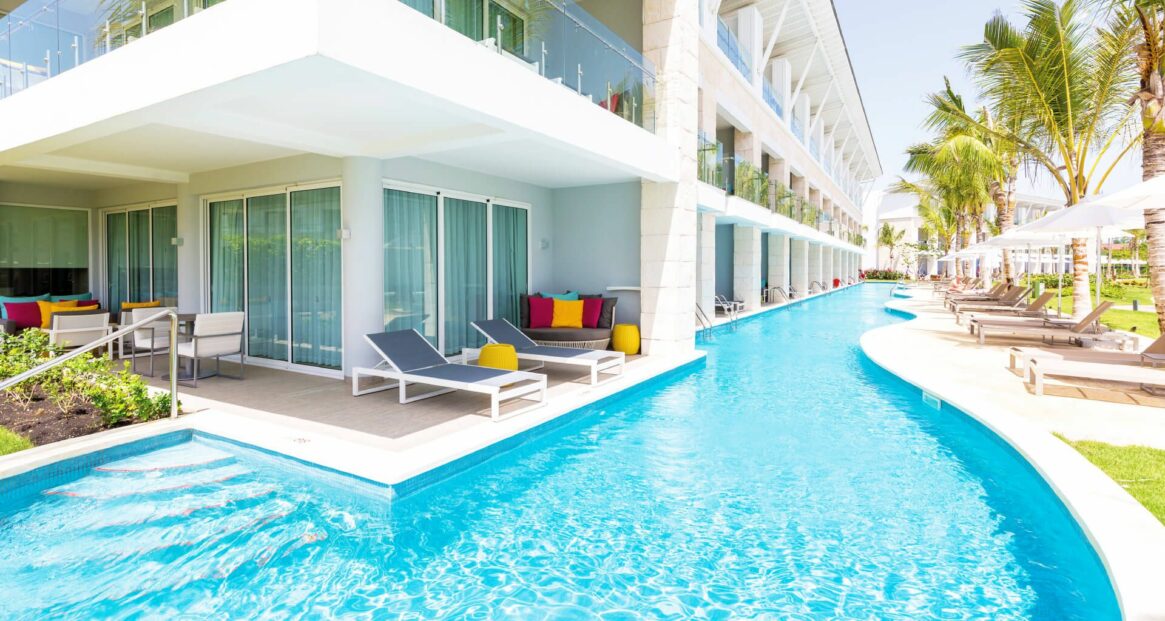 Best SwimUp Rooms in the World