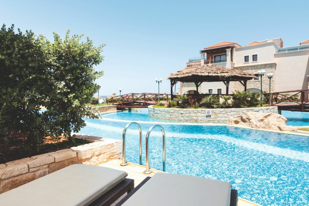 Swim up room at TUI Sensatori Atlantica Caldera Palace in Crete