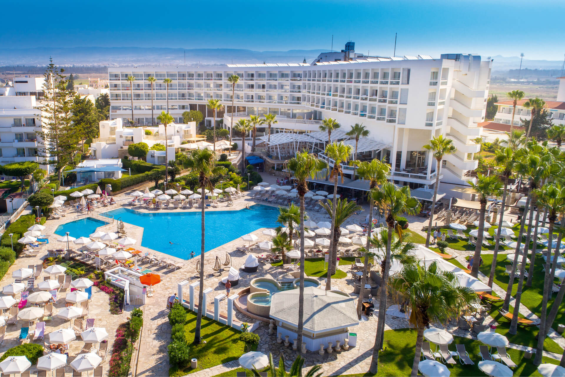 leonardo cypria maris beach hotel