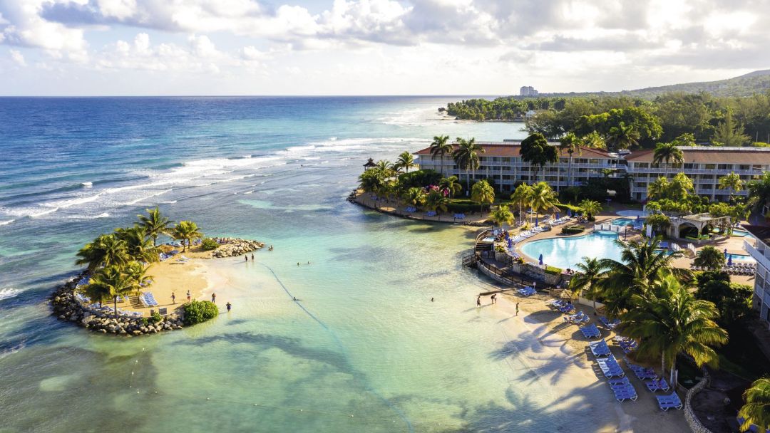 Holiday inn Resort beach area - Montego Bay