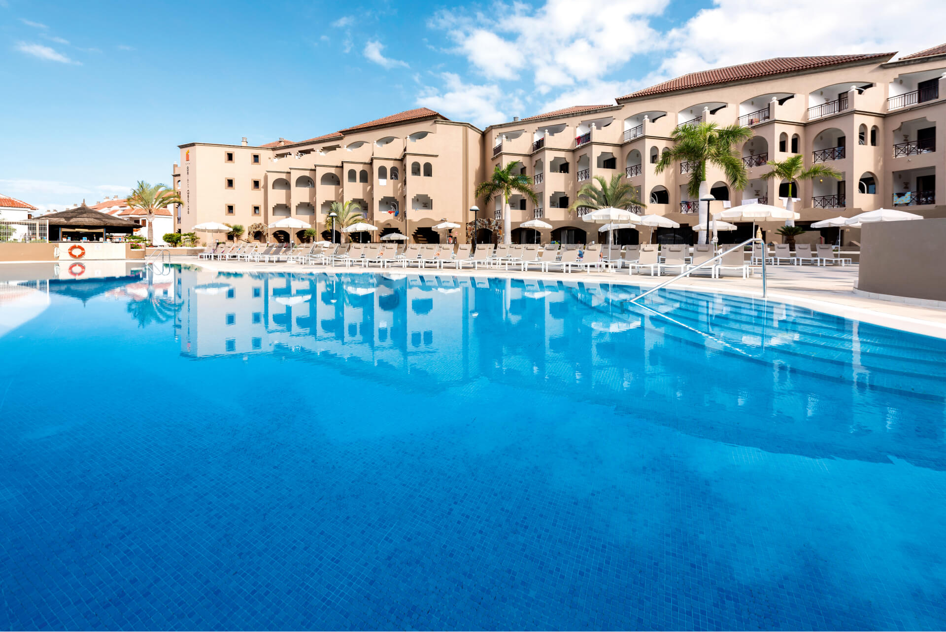 St Apartments, Tenerife Holiday Hypermarket