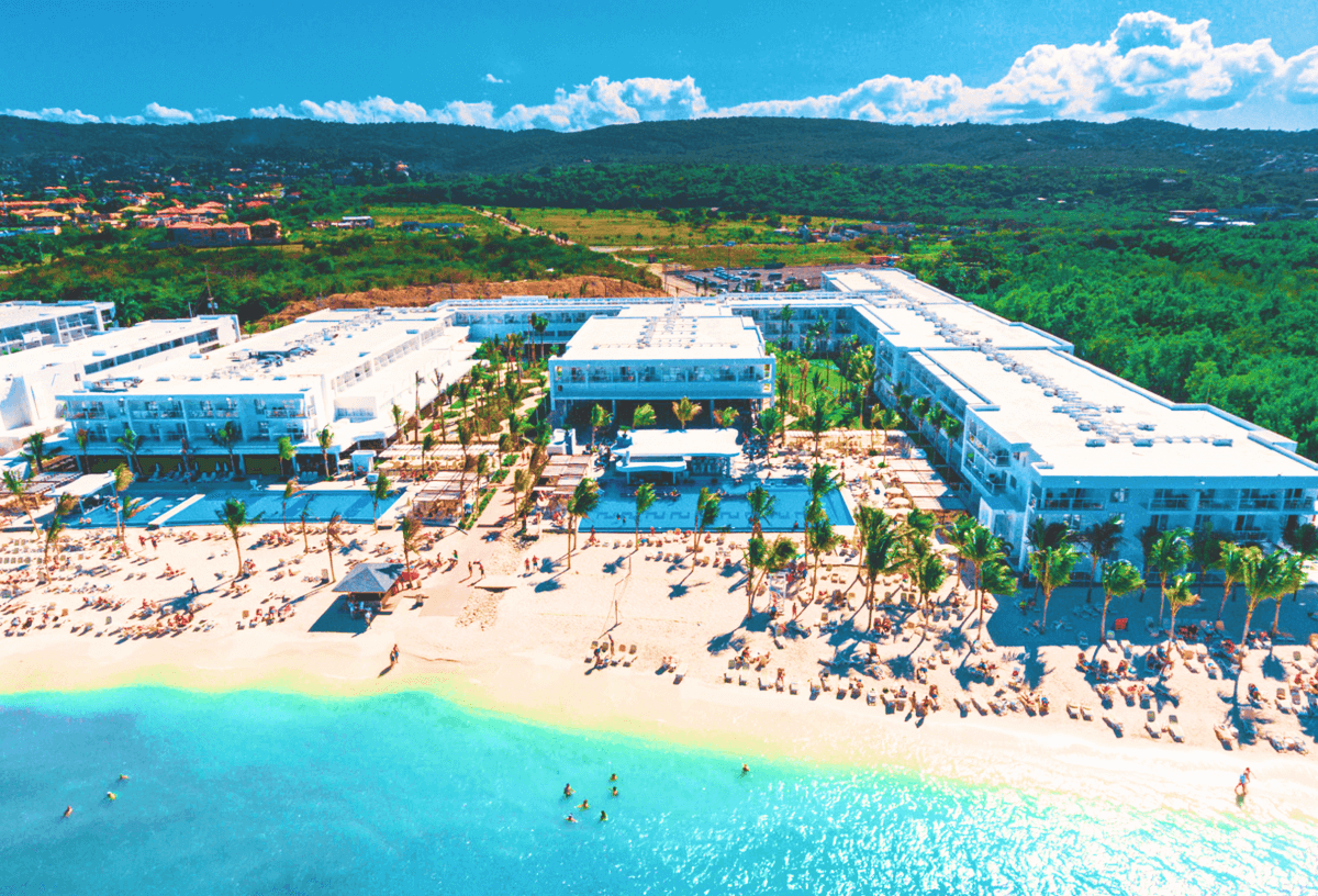 Birdseye view of the beachfront hotel Riu Reggae in Montego Bay, Mexico