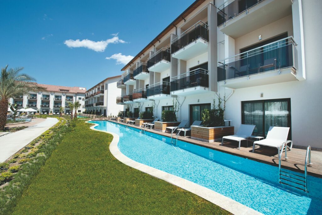 TUI BLUE SENSATORI Barut Fethiye swim up room